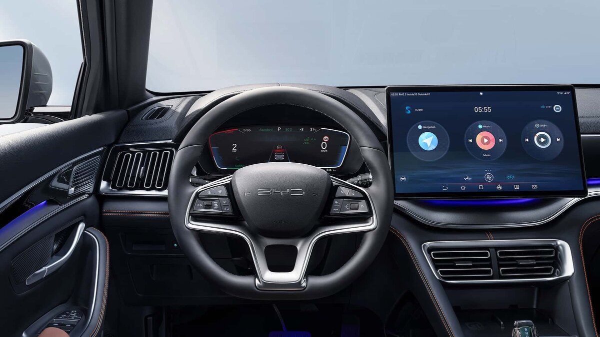 BYD Seal U DM-i ra mắt