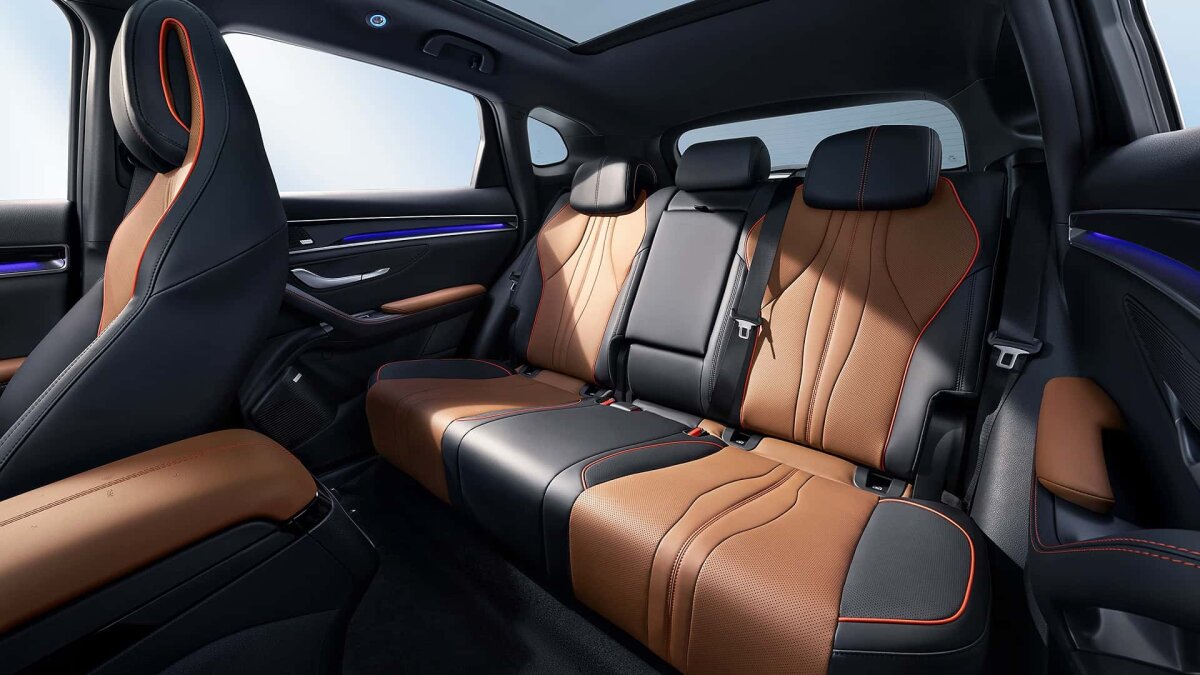 BYD Seal U DM-i ra mắt