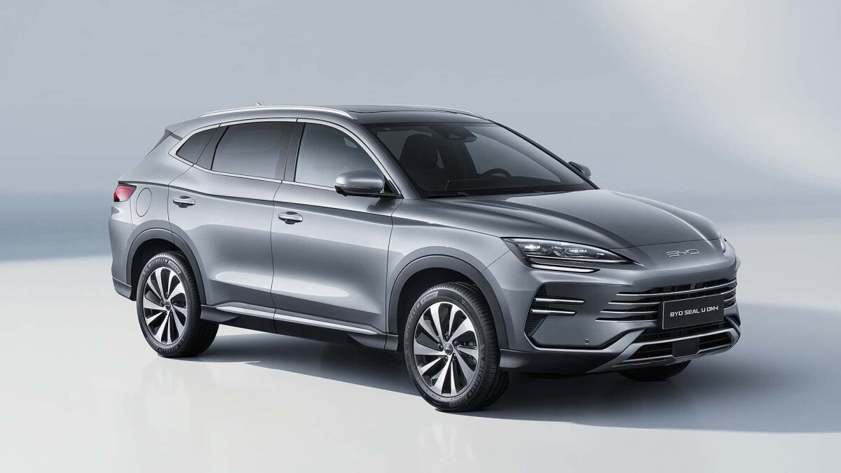 BYD Seal U DM-i ra mắt